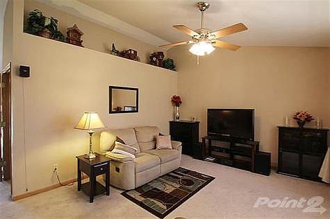 3rd image of 625 Molly Dr
