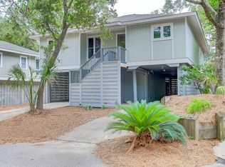 29 Twin Oaks Ln, Isle Of Palms, SC 29451