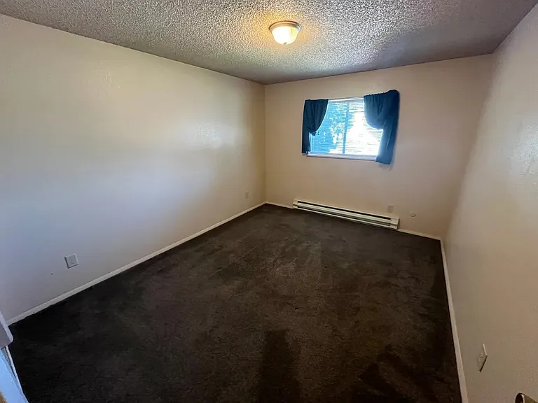 424 E Maine Ave — Photo 8