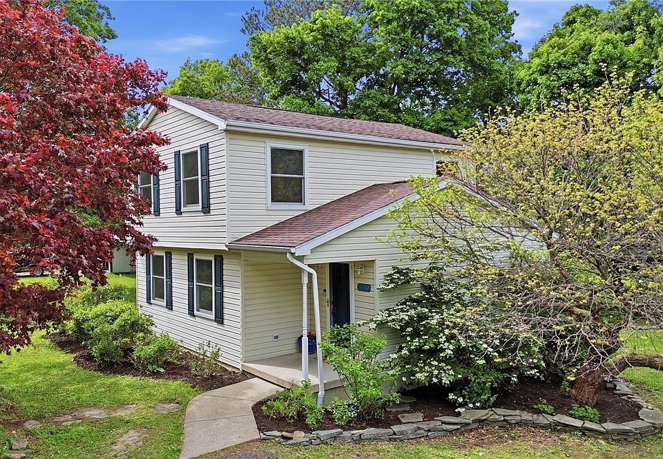 1st image of 3330 E Pleasant Dr