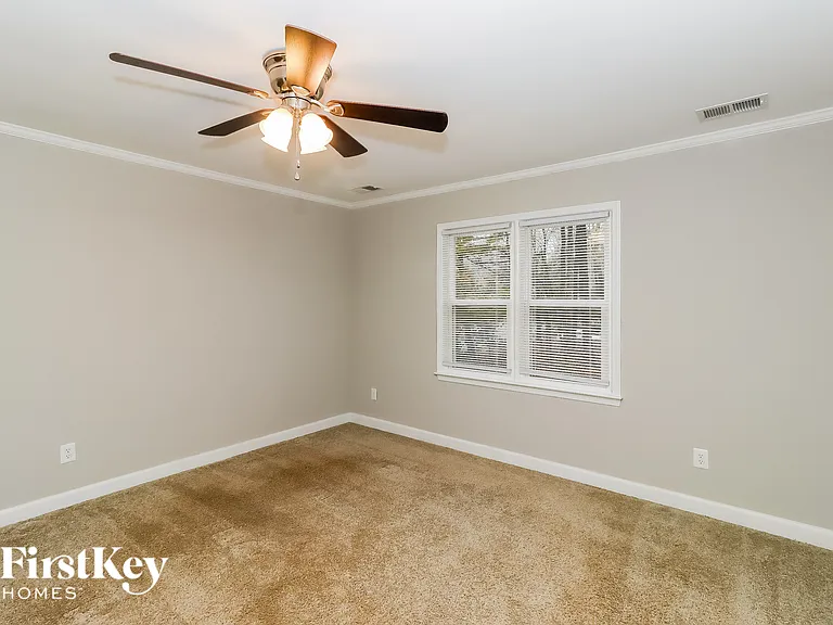 687 Crab Tree Ct SW — Photo 9