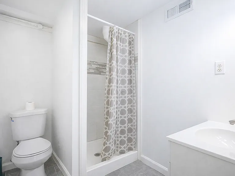 2745 Enslin St — Photo 21