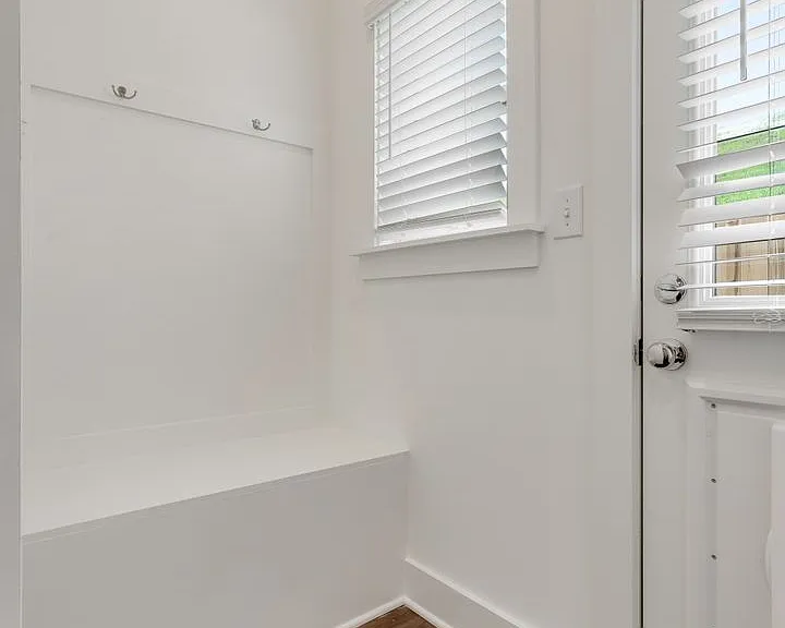 4235 Brevard Blvd — Photo 6