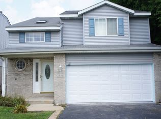 2836 141st St, Blue Island, IL 60406