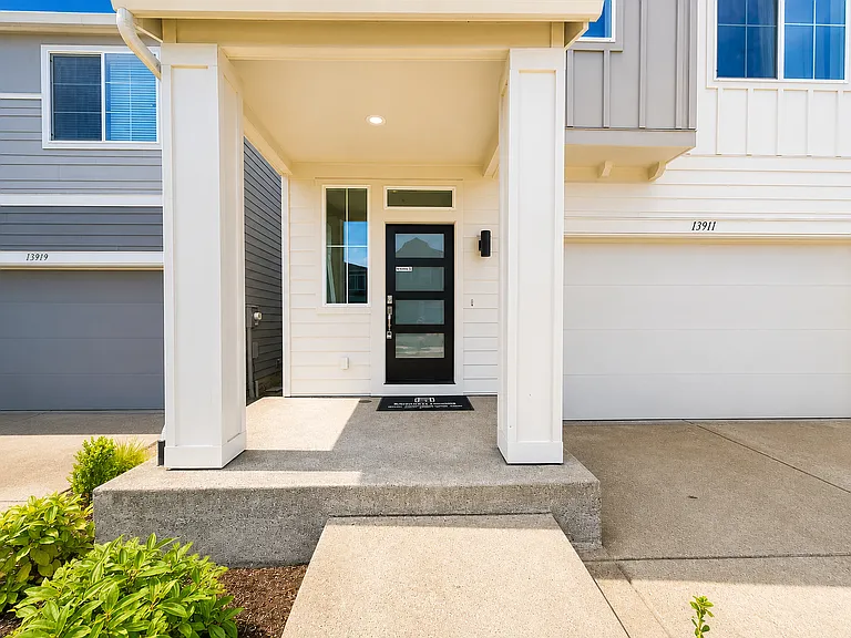 13911 SW 172nd Ave — Photo 4