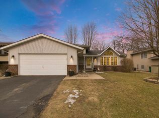 3545 Oakcrest Pl, Crown Point, IN 46307