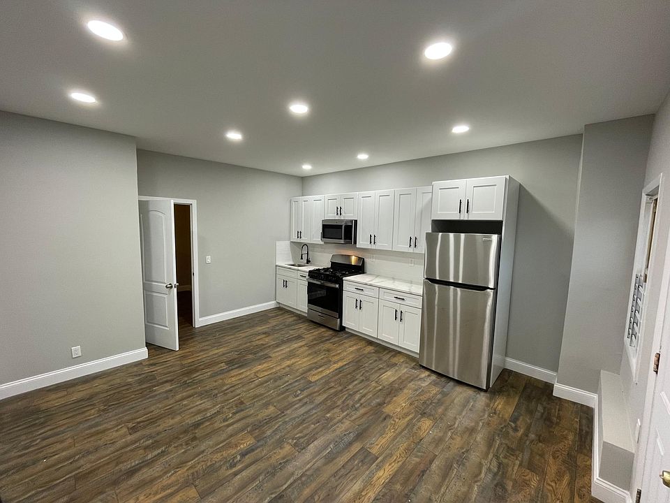 Kitchen/Living Room Open Floor Plan