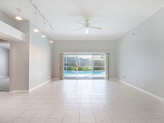 3rd image of 1215 Apple Creek Ln