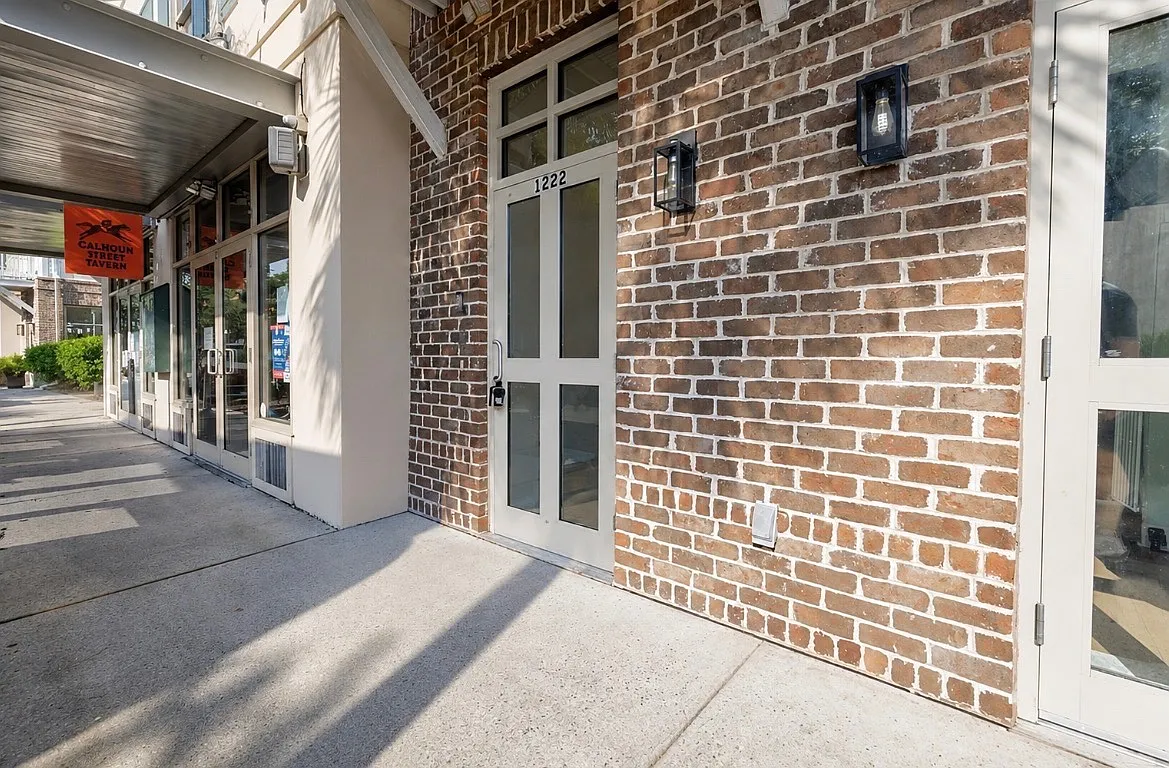 9 Promenade St — Photo 1