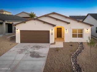 2220 Torreon Rd, Las Cruces, NM 88012