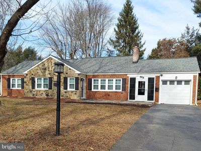 215 Llangollen Blvd, New Castle, DE, 19720