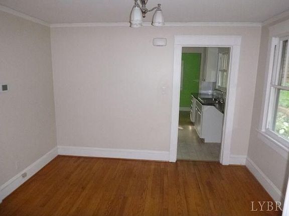 3rd image of 2215 Mayflower Dr