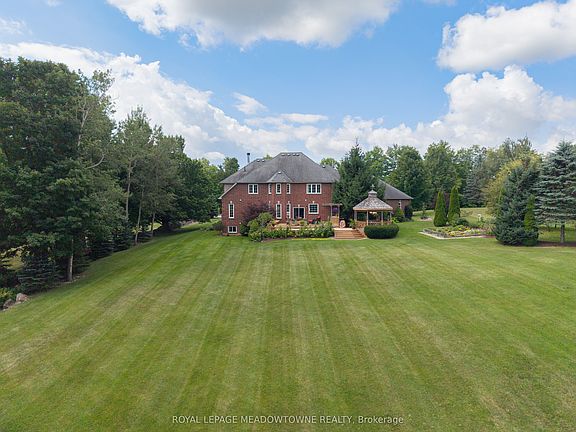 4th image of 4215 Ennisclare Dr