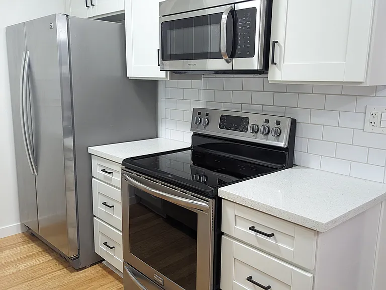 725 Coronado Ave #102 — Photo 3