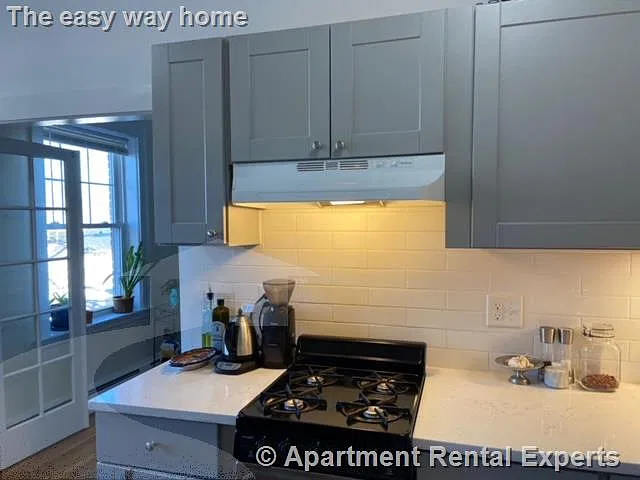43 college ave — Photo 2