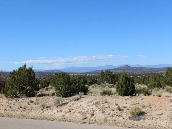 6 Rain Dance Ct, Santa Fe, NM 87506