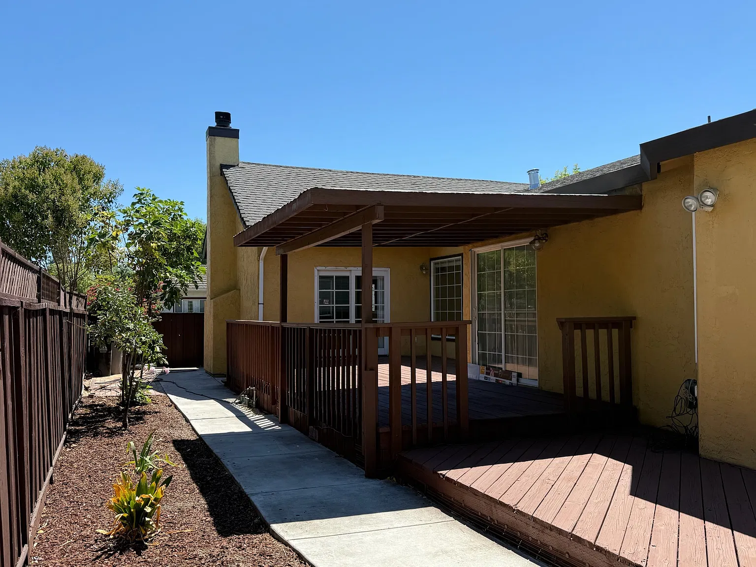 4 bed, 1907 sqft, $4,750 — Photo 4