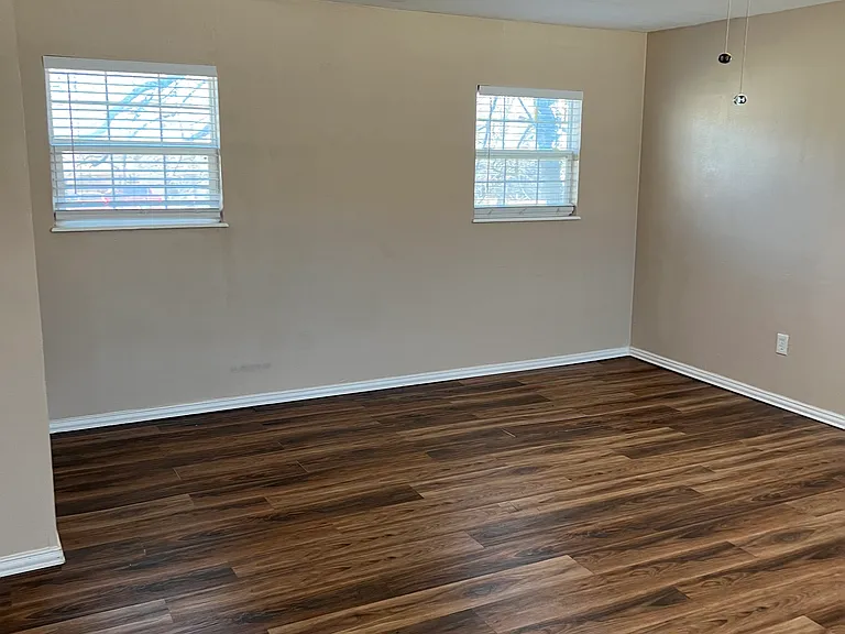 509 S Fannin St #B — Photo 3