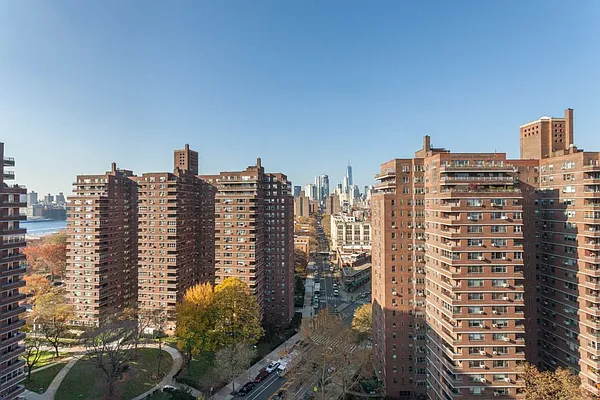 Sold by Stribling | media 15