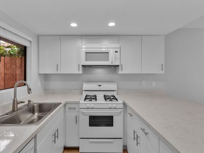 34360 Karen Way, Rancho Mirage, CA, 92270