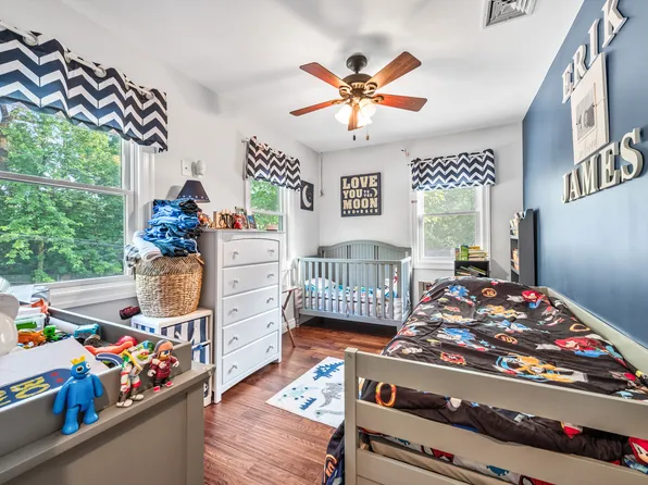 453 North Railroad Avenue image 13 of 27