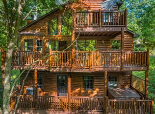 1444 S Baden Dr, Gatlinburg, TN 37738
