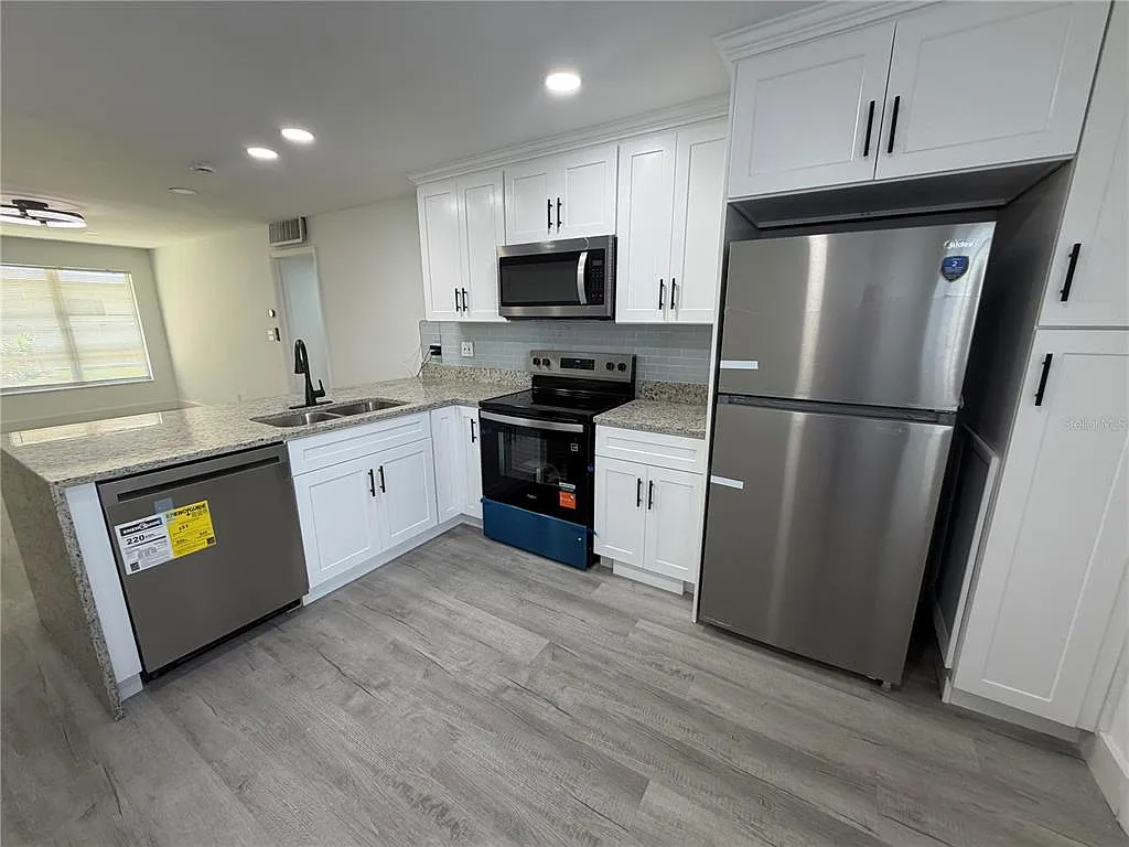 1 bed, 1.0 bath, 628 sqft, $1,550 — Photo 2