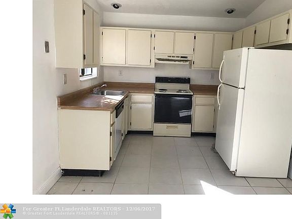 5th image of 9720 W Daffodil Ln