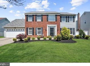 10 Stayman Ln, Sewell, NJ 08080
