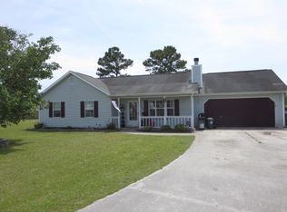 305 Marcia Ct, Hubert, NC 28539