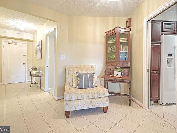 3rd image of 5802 Nicholson Ln #2-206