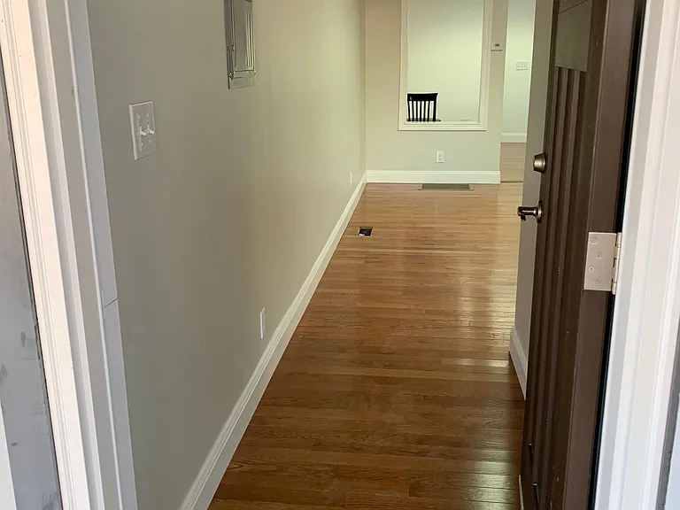 1615 Elm St — Photo 3