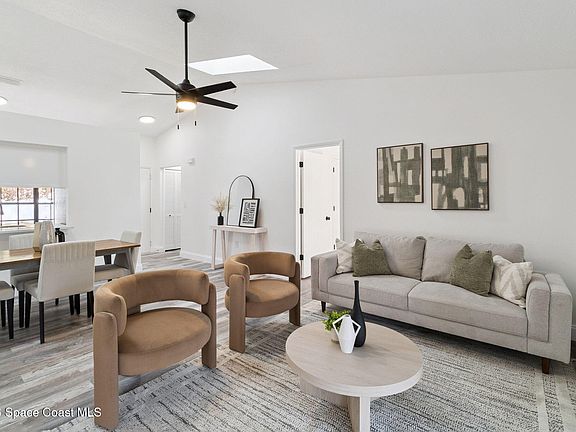 3rd image of 6560 Miraflores Ave