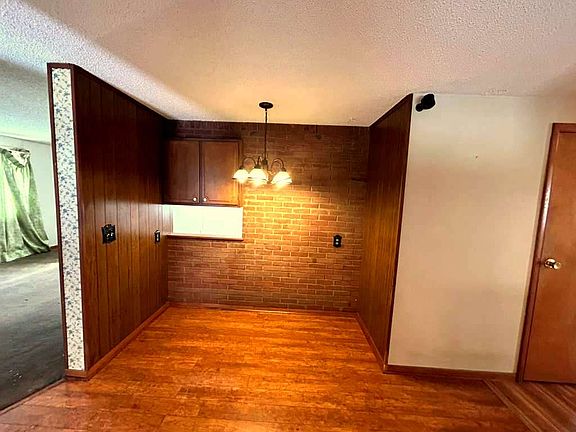 5th image of 145 Crandon Blvd #1