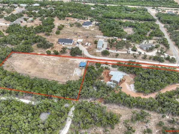 306 Lakewood Ct, Canyon Lake, TX 78133