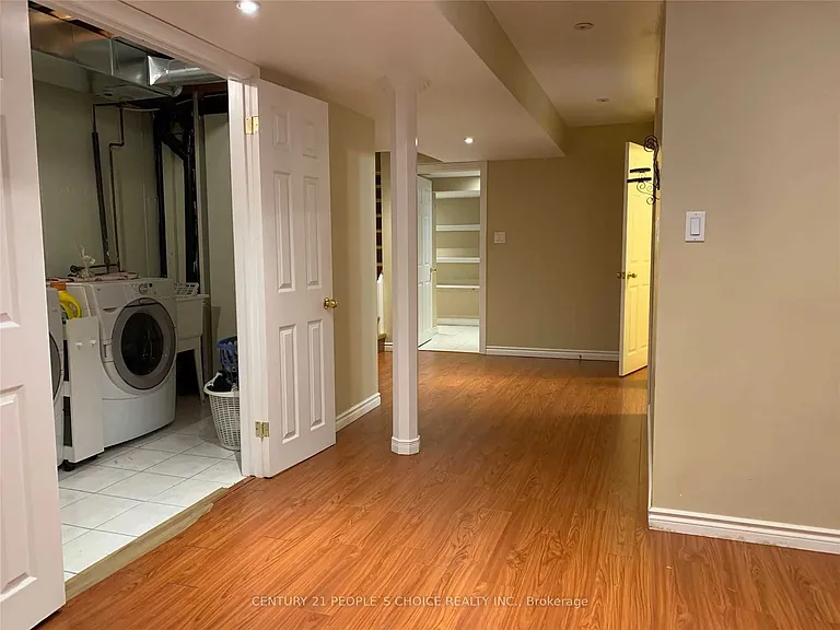 5921 Stonebriar Cres #BASEMENT — Photo 3