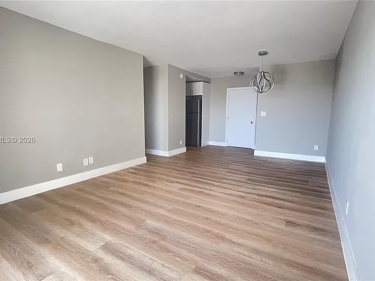 200 S Birch Rd #712 — Photo 7