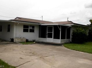 25 Glenmont Dr W, North Fort Myers, FL 33917