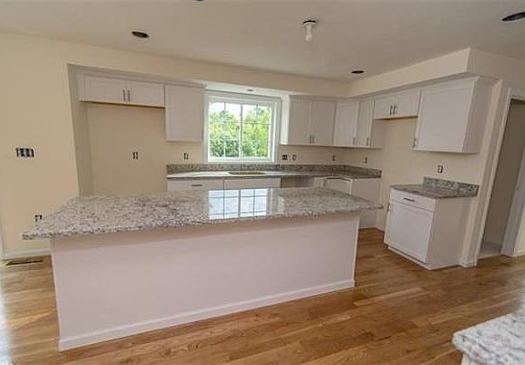 3rd image of 10 Sydney Ln Lot 9