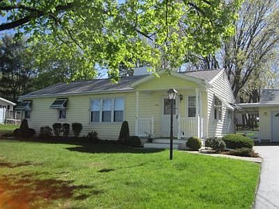 2nd image of 104 Orchard Knoll Dr