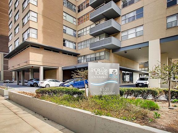 2nd image of 6301 N Sheridan Rd APT 8V