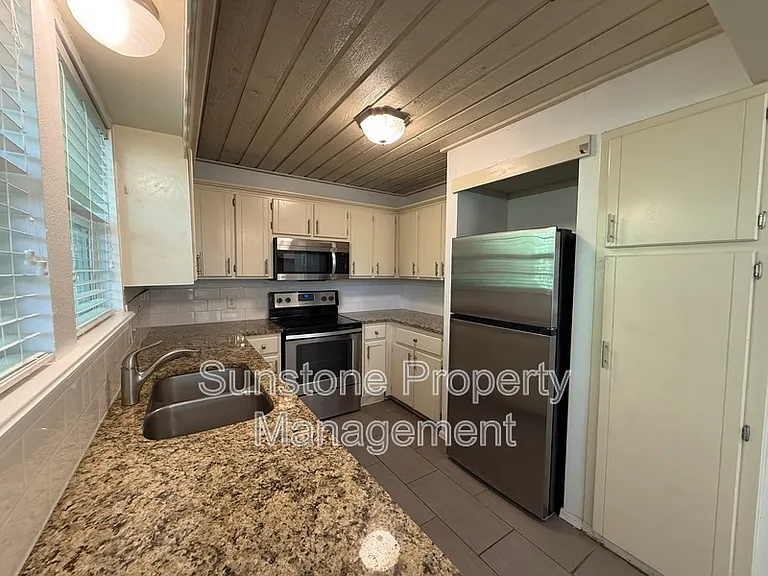5117 S Lions Ave — Photo 7