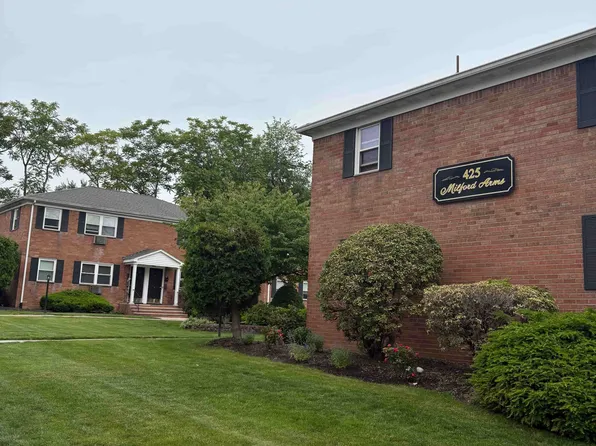 Milford Arms Apartments