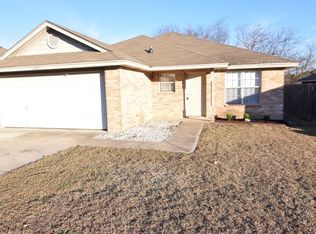 1305 N 12th St, Temple, TX 76501
