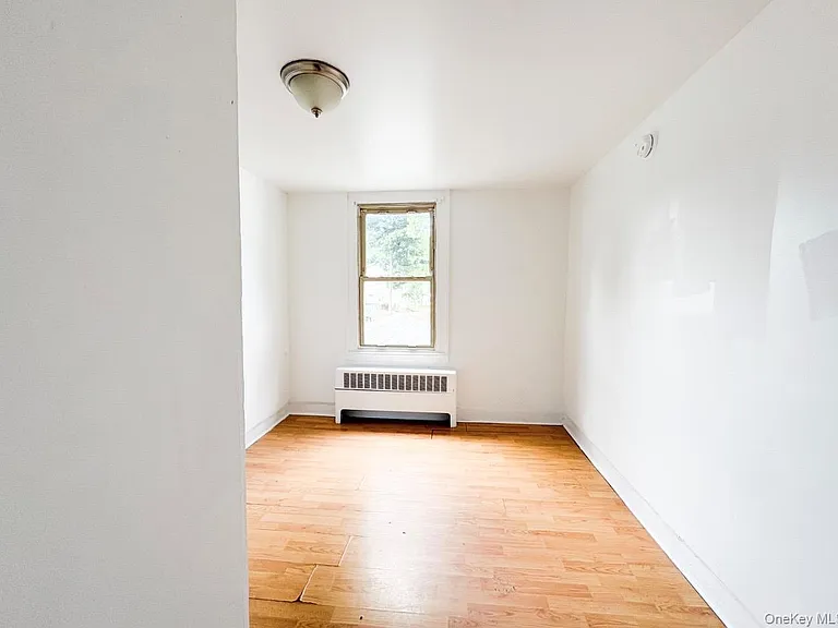 194 Hurley Ave — Photo 7
