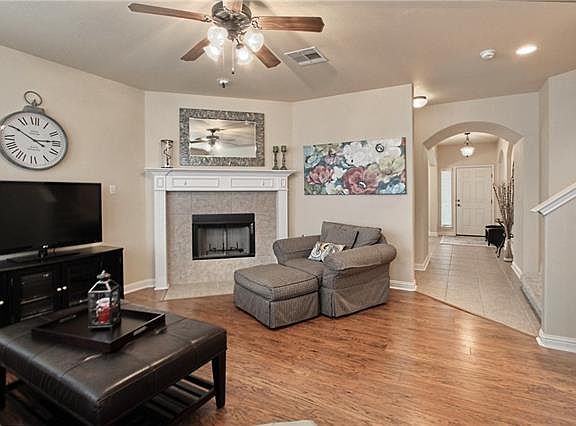 4th image of 311 Bayou Bend Dr