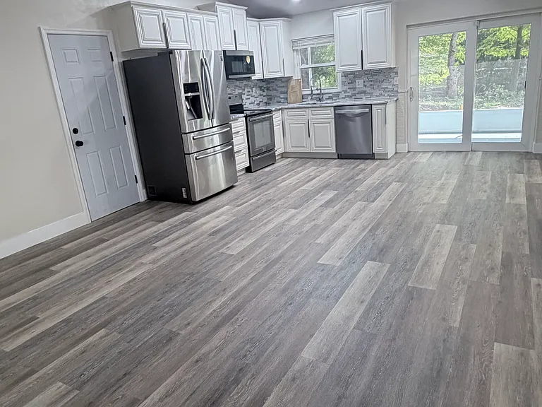 3220 Ludlow Dr — Photo 4