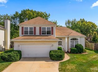 871 Trask St, Aurora, IL 60505