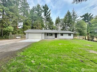 7044 Johnson Point Rd NE, Olympia, WA 98516