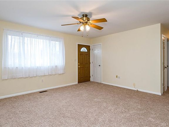 3rd image of 4520 Cynthia Dr